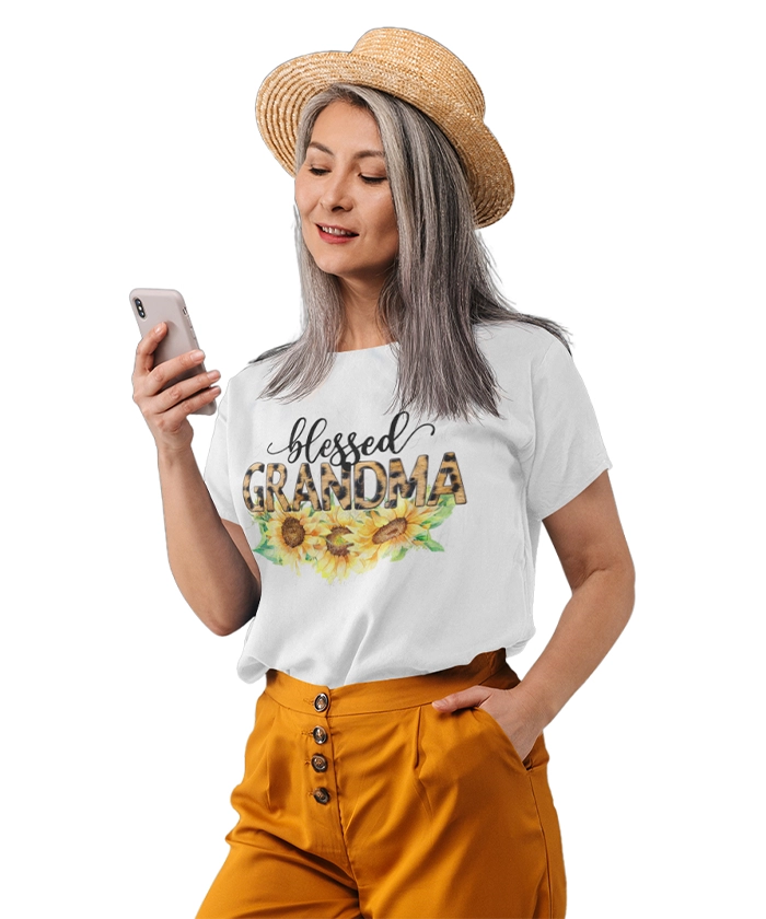 damska-bqla-teniska-blessed-grandma-cooltee