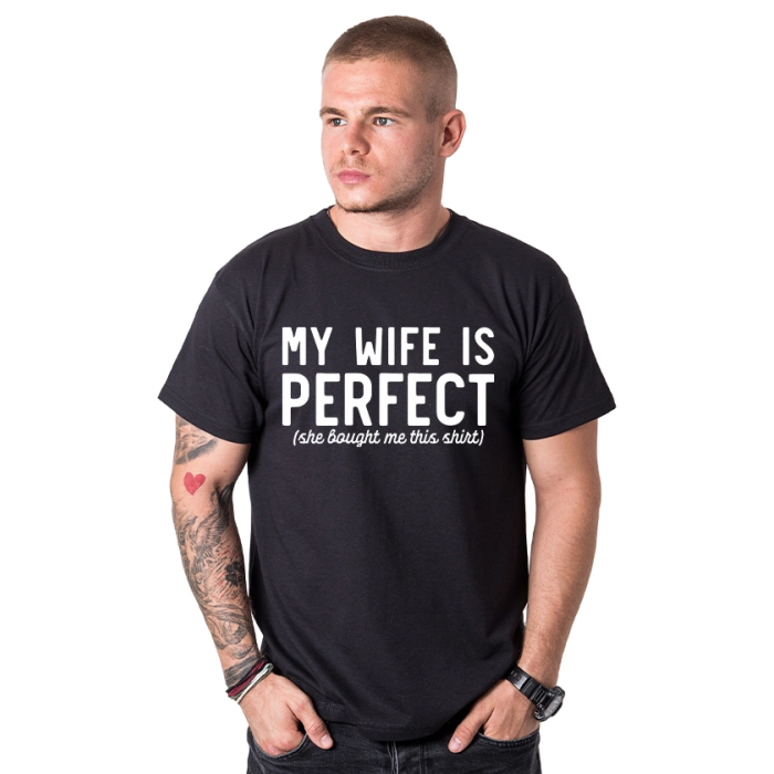 mujka-cherna-teniska-my-wife-is-perfect
