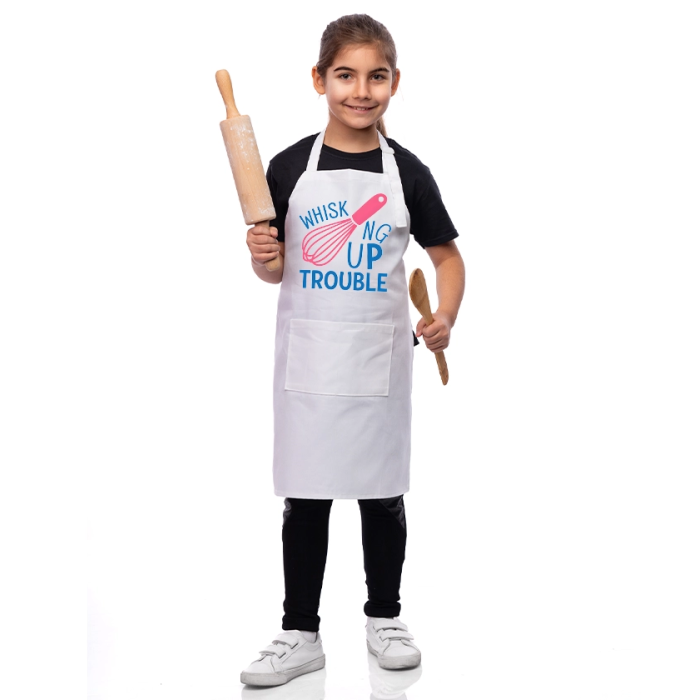 bqla-detska-gotvarska-prestilka-whisking-up-troubles