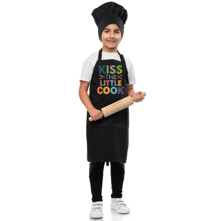cherna-detska-gotvarska-prestilka-kiss-the-little-cook-cooltee
